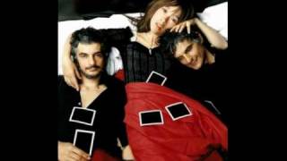 Blonde Redhead - Not Getting There (2010 new song)