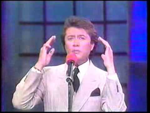 NAPOLEON - ME ESTAN MATANDO LOS CELOS - OTI 1988 MEXICO.