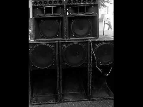 DUBSHINE SOUNDSYSTEM : UPROOTED PSYTEK ::)