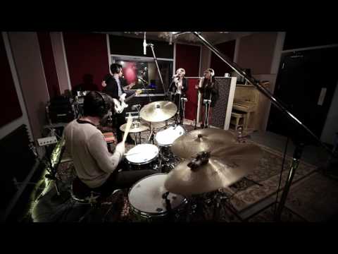 download lagu mp3 mp4 Muddy Magnolias It Ain T Easy, download lagu Muddy Magnolias It Ain T Easy gratis, unduh video klip Muddy Magnolias It Ain T Easy