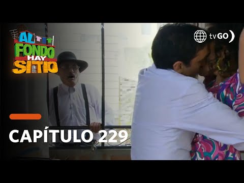 Al Fondo hay Sitio 6: Don Gilberto finds Teresa and Manolo kissing (Episode n° 229)