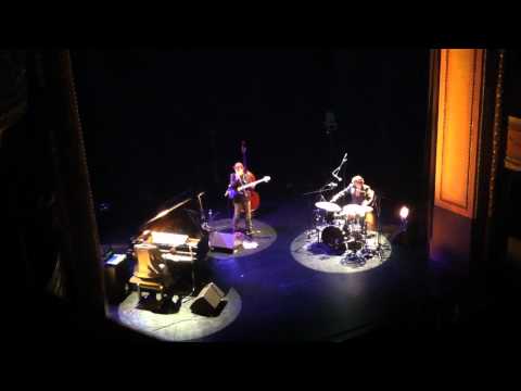 boNObo Trio live au Grand R #3