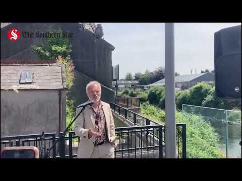 Graham Norton unveils Covid memorial plaque in Bandon