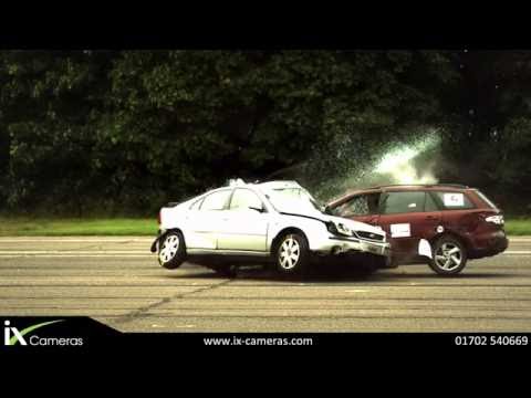 Car accident in slow motion - ITAI Video