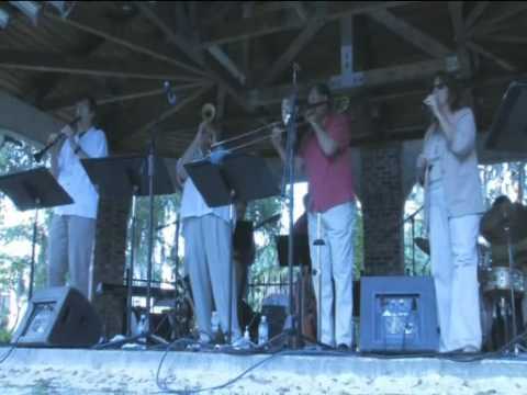 JB Scott's Swingin' Allstars at Jazz by the Bay.wmv