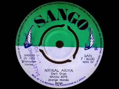 NYIKAL ARIYA  KAJULU BOYS LA GRITONA DEL AFRICANISTA TURBO DE PACO RASTRILLO