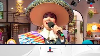 ¡Aída Cuevas canta 'Gracias por todo' en el foro de Sale el Sol! | Sale el Sol