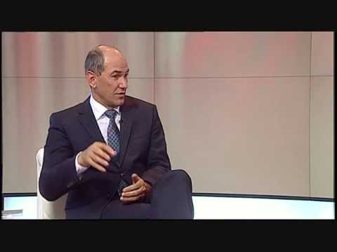 Novinarka pove janši da ga ima dovolj