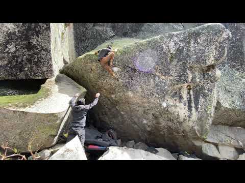 Lake Tahoe Bouldering - Lost World - Demon on a Leash V10
