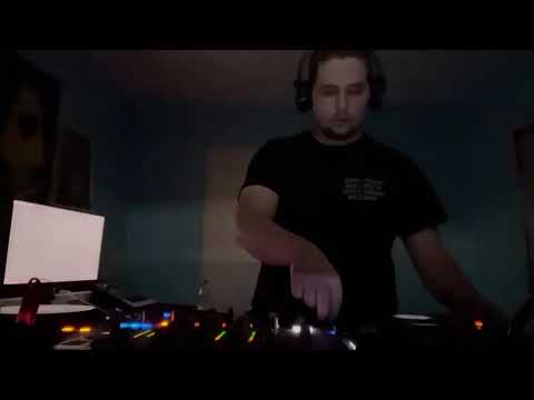 NYE LIVESTREAM // MASTER ERROR Mix