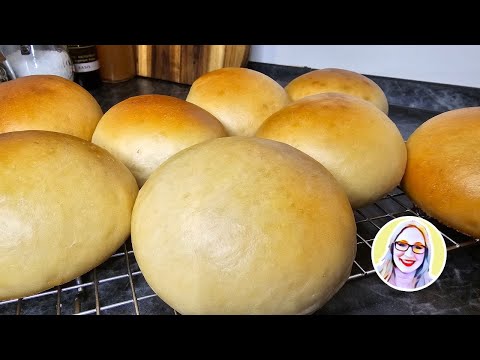 Köstliche Resteverwertung: Lievito Madre Brötchen aus Lievito Resten und mit Hefewasser
