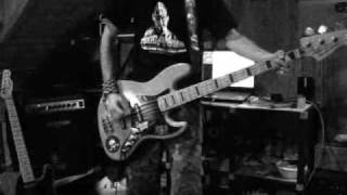 The death of barry the roofer with vertigo - the Toy Dolls - bass cover