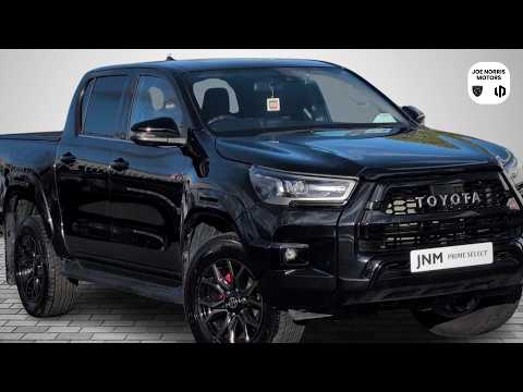 Toyota Hilux 2.4 Diesel Double Cab 4WD Automatic Z - Image 2