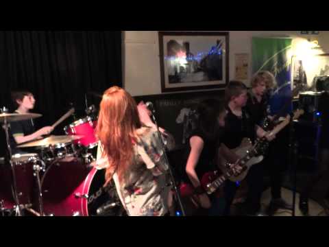 The Wee Band @ Hamish's Hoose - Rockin' all over the world (Clip)