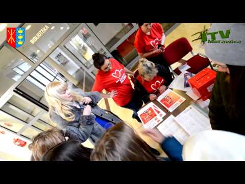 Łączy tysiące osób w mądrym pomaganiu