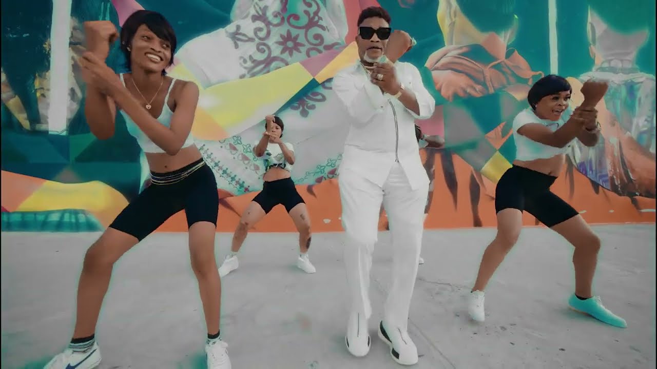 Koffi Olomide - Anti Divorce (Clip Officiel)