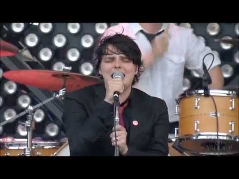 Gerard Way - The Bureau [Voodoo Music Experience 2015]