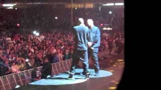 Jay-Z &amp; Drake perform &quot;Light Up&quot; at Yankee Stadium!