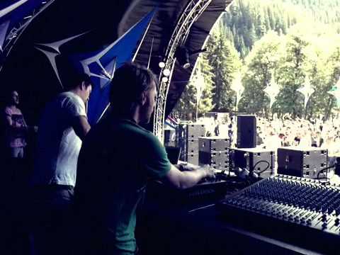 Ticon live @ SNE 2011