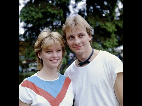 KNOFLÍKY LÁSKY????/IVETA BARTOŠOVÁ + PETR SEPÉŠI???? VZPOMÍNKA NA KRÁSNOU DVOJICI/COVER BY OTA