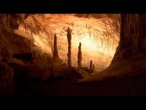 Bizarre Gebilde und einer der größten unterirdischen Seen der Welt - Drachenhöhle auf Mallorca
