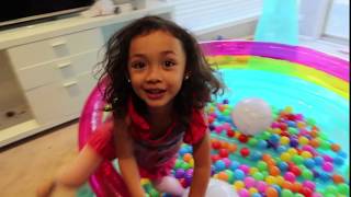 Unboxing Shoot'n Bounce Inflatable Jump O Lene