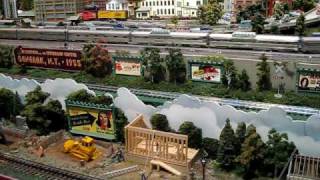 preview picture of video 'Citigroup Model Train Exhibit 2008 god.AVI'