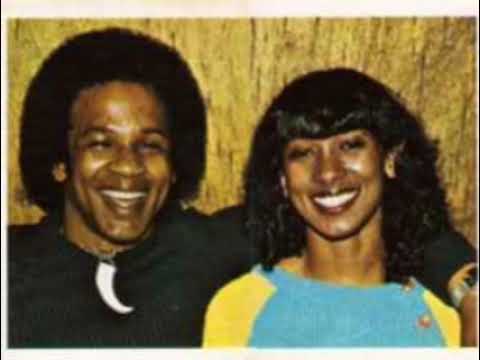 Mac & Katie Kissoon. FLY AWAY