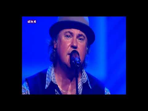 Bruce Guthro - Falling  - Live at the Royal Danish Opera- The Celtic X-mas Tour