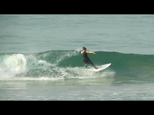 Jonathan surfing at the EYS Sri Lanka surf camp