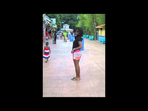 6 banana.coupe decale congolais