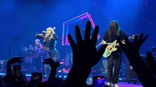 Paramore - Hard Times “SOMEBODY IS GETTING FIRED” (Live @ Rod Laver Arena, Melbourne) 27/11/2023