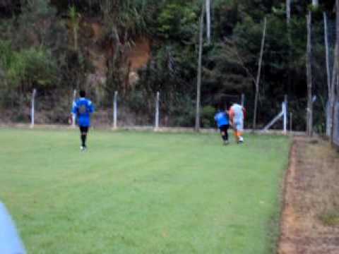 Morro da Gloria 2010 Leandro Drible.avi