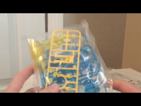 *CRINGE* Idiot attempts to build Crystal King Bakurekuso