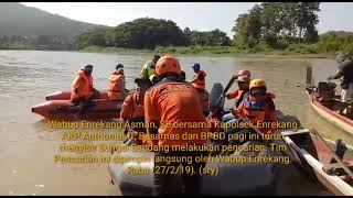preview picture of video 'Wabup Enrekang Asman, SE Sisir Sungai Saddang'