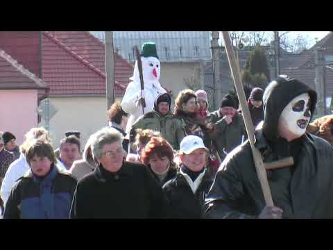 Fašiangový sprievod v Solčanoch 2011