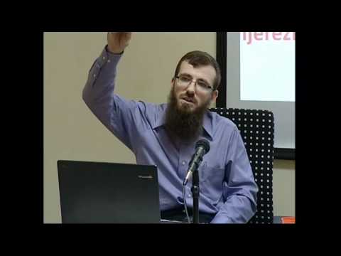 Tryeza me temë "Gjetja e rrugëve të komunikimit me shoqërinë e sotme"