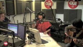 Hindi Zahra Session à OUI FM - Wait in vain