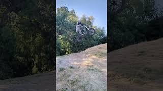 MotoTec Pro 1600w Dirt Bike Backyard Jump 2
