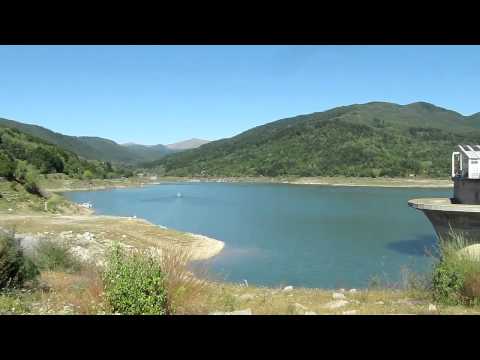 Barajul si Lacul de acumulare Maneciu