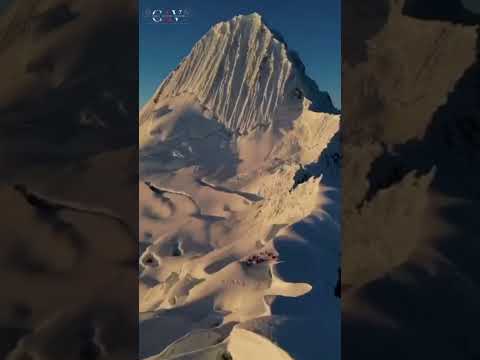 BERNARD CAMPBELL Suspense Storytelling - The Aircraft