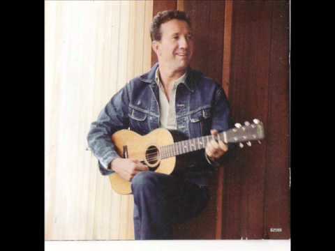 Marty Robbins On The Opry Red River Valley.wmv
