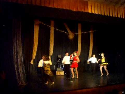 Malki zvezdi na stzenata - PEPERUDITE tantsuvat samba,cha-cha i djaif