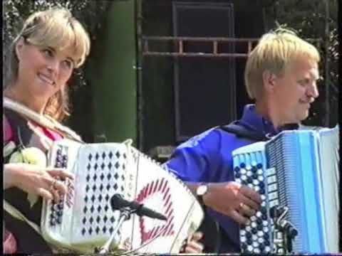Bälgspel vid landsvägskanten, Ransäter 1997.