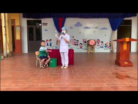 Tuyên truyền cách rủa và băng bó vết thương