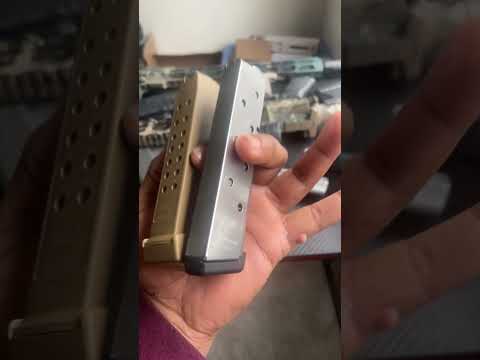 Single Stack Vs Double Stack Mags ? which are you taking?🥴🤷🏽‍♂️ #guns #2ndamendment #glock #1911