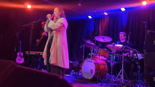 Download lagu Tenacity - original written and performed by Ellie Banke 4/9/2026  @ Beat Kitchen, Chicago  mp3
