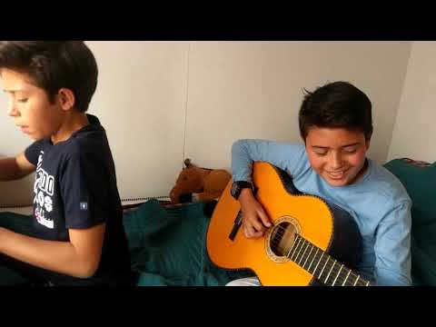 Cover de me niego en piano y guitarra