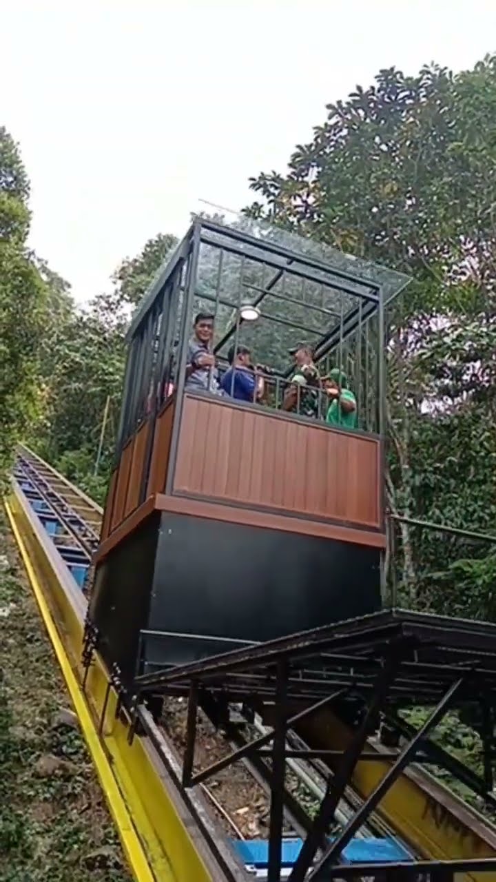 Inclinator di Bukit Sulap Lubuklinggau udah aktif lagi, guys! Jangan sampai ketinggalan seluncur seru di sini! 🚡✨