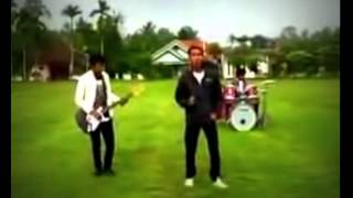 Download lagu COVER TEMPATKAN DALAM SURGAMU (Dekrat) - Video Klip HD mp3